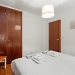21 - Surf House Perfect Location Holiday home *
