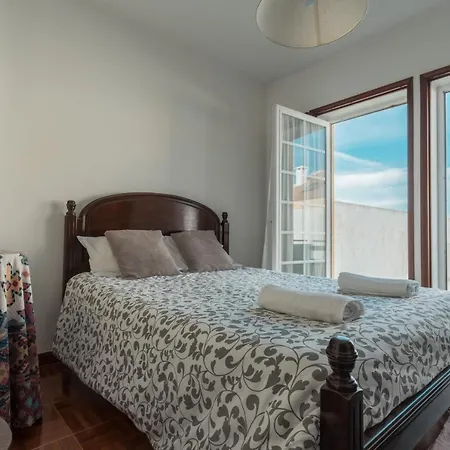 21 - Surf House Perfect Location Holiday home