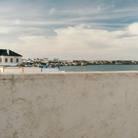 21 - Surf House Perfect Location *