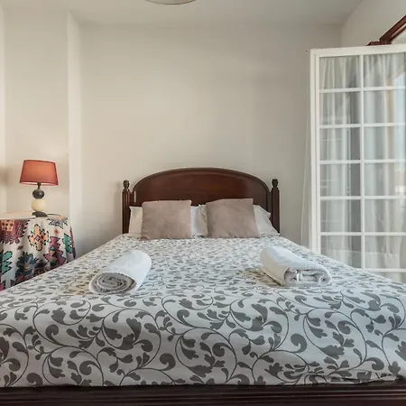 Prázdninový dům 21 - Surf House Perfect Location