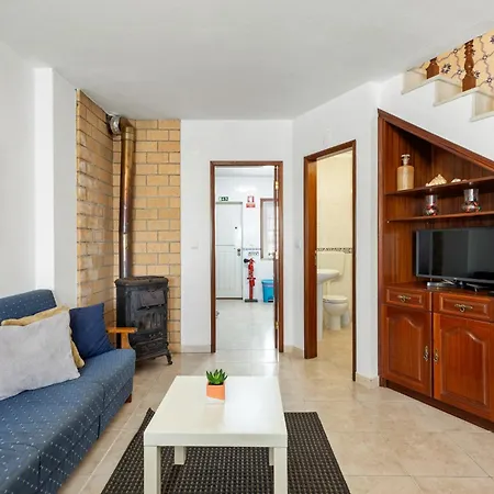 Holiday home 21 - Surf House Perfect Location *