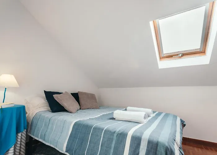 21 - Surf House Perfect Location Дом отдыха *