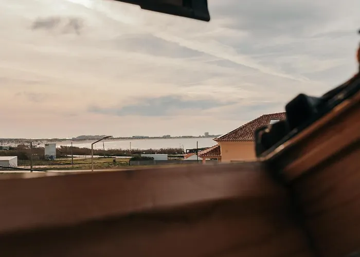 21 - Surf House Perfect Location Дом отдыха